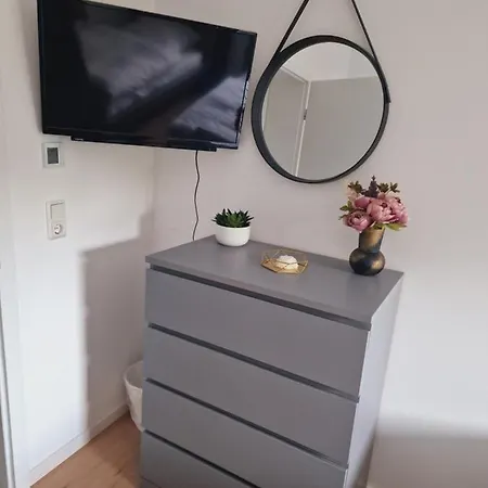 Zweibettzimmer 2 * Zweibrücken
